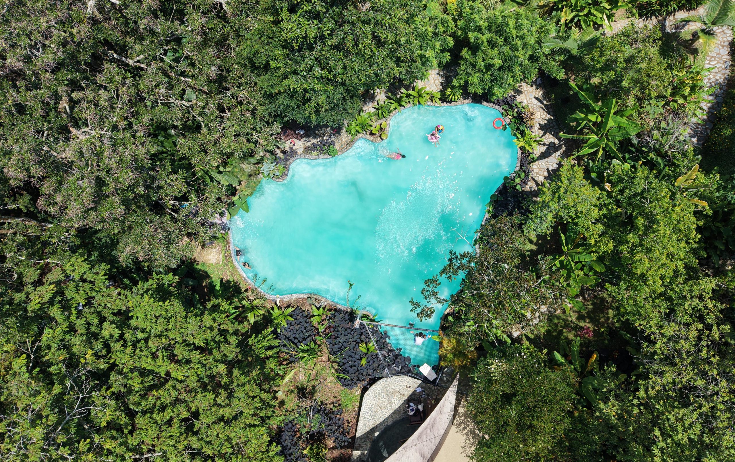 Ecohotel Cerro Tusa Springs a los pies de la pirámide del Cerro Tusa
