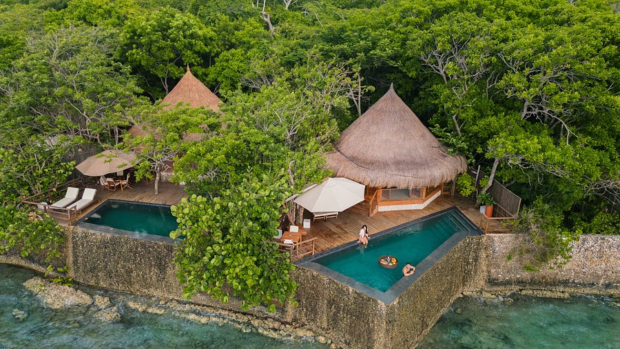 Bungalós sobre los árboles y frente al mar del Hotel Las Islas en Isla Barú